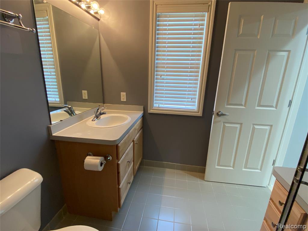 45717 GRAYSTONE Lane, Canton, MI 48187 — Photo 23