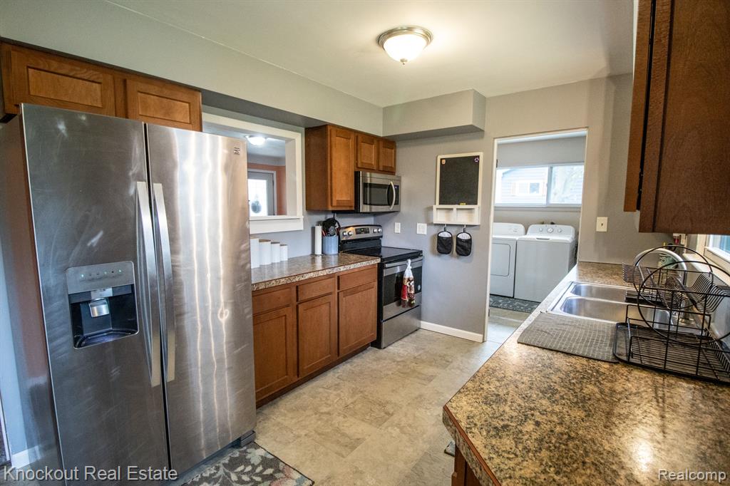 5453 TOWNLINE Road, Birch Run, MI 48415 — Photo 8
