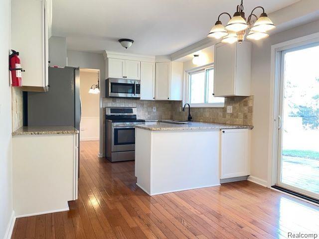 8490 WESTCHESTER Lane, Canton, MI 48187 — Photo 2
