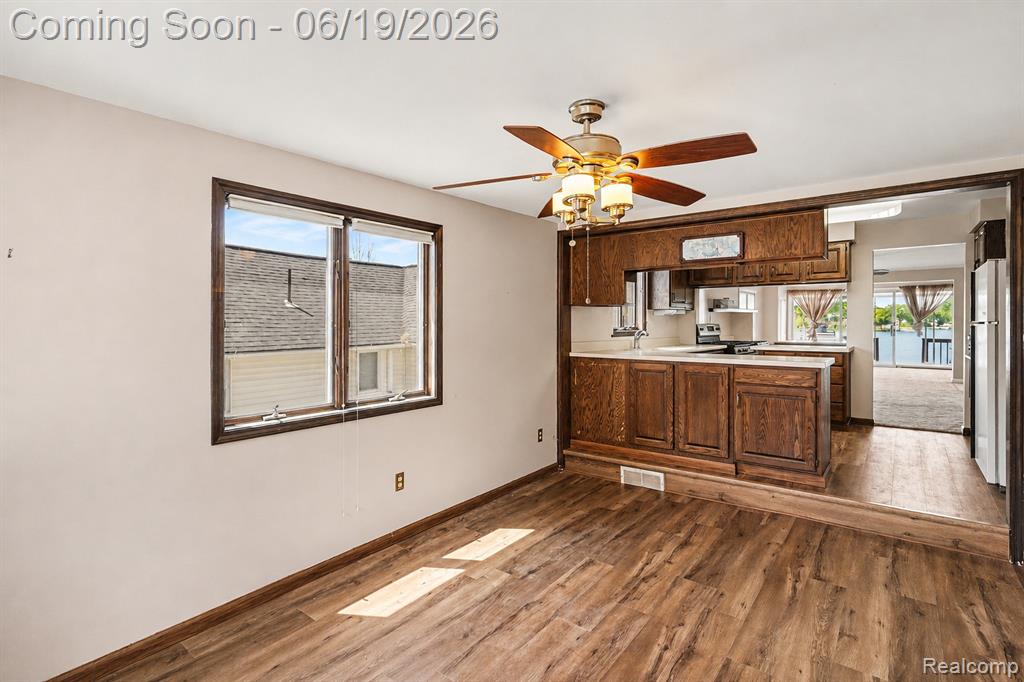 14174 Dartmouth Drive, Fenton, MI 48430 — Photo 8