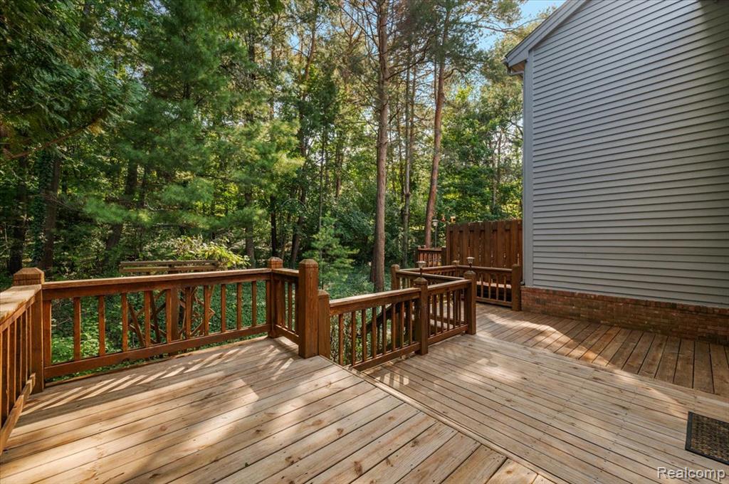 6583 RIDGEVIEW Drive, Clarkston, MI — Photo 25