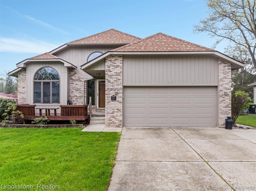 4121 CRYSTAL Street, West Bloomfield, MI 48323 — front exterior