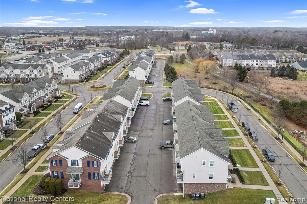 3127 Chambers W, Wixom, MI 48393 — Photo 10
