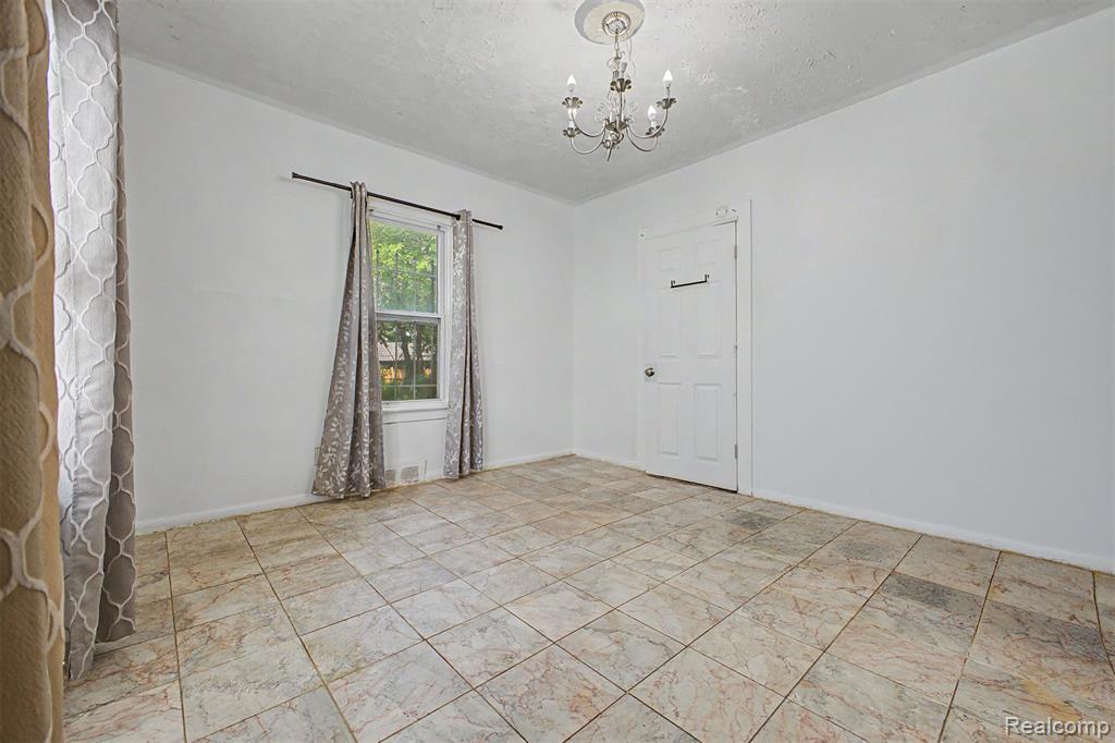 6539 Greenview Avenue, Detroit, MI 48228 — Photo 14