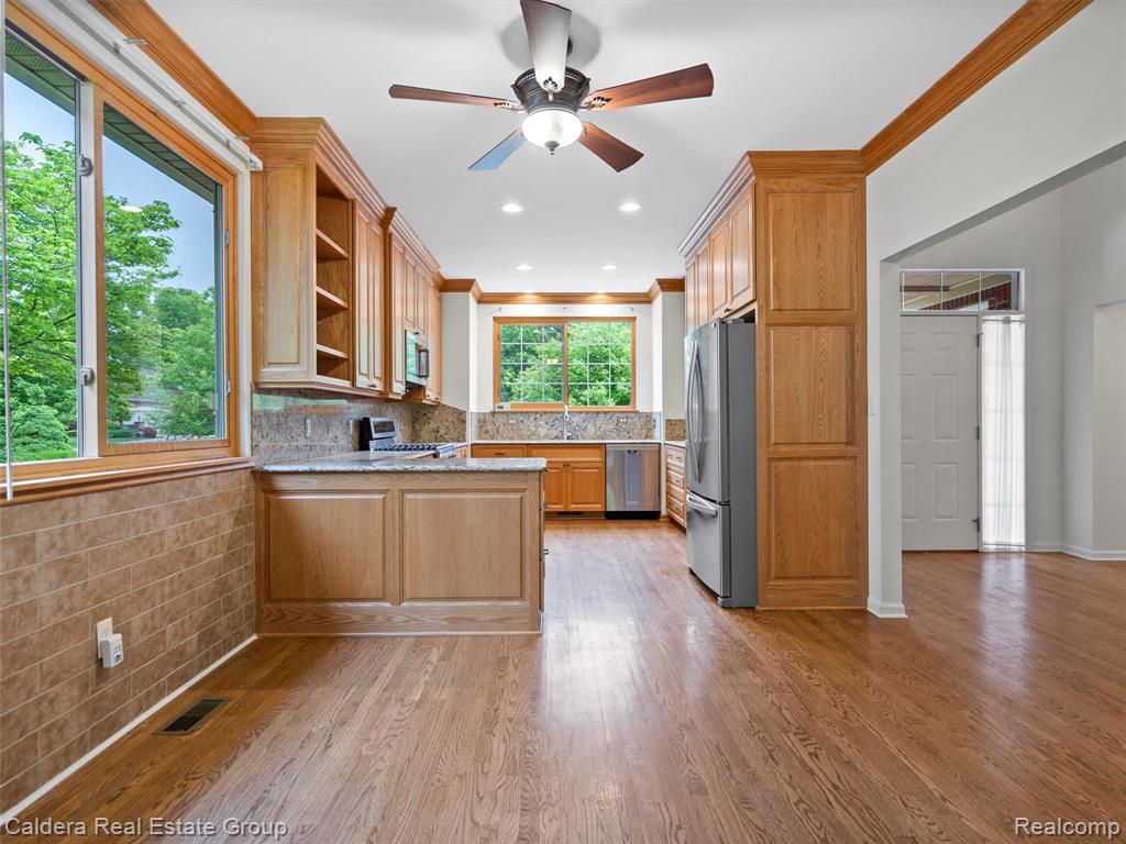 9862 Tioga Trail, Pinckney, MI 48169 — Photo 20
