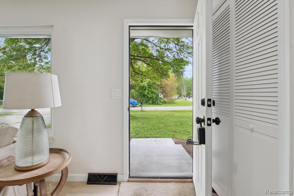 4606 GLENALDA Drive, Clarkston, MI — Photo 4