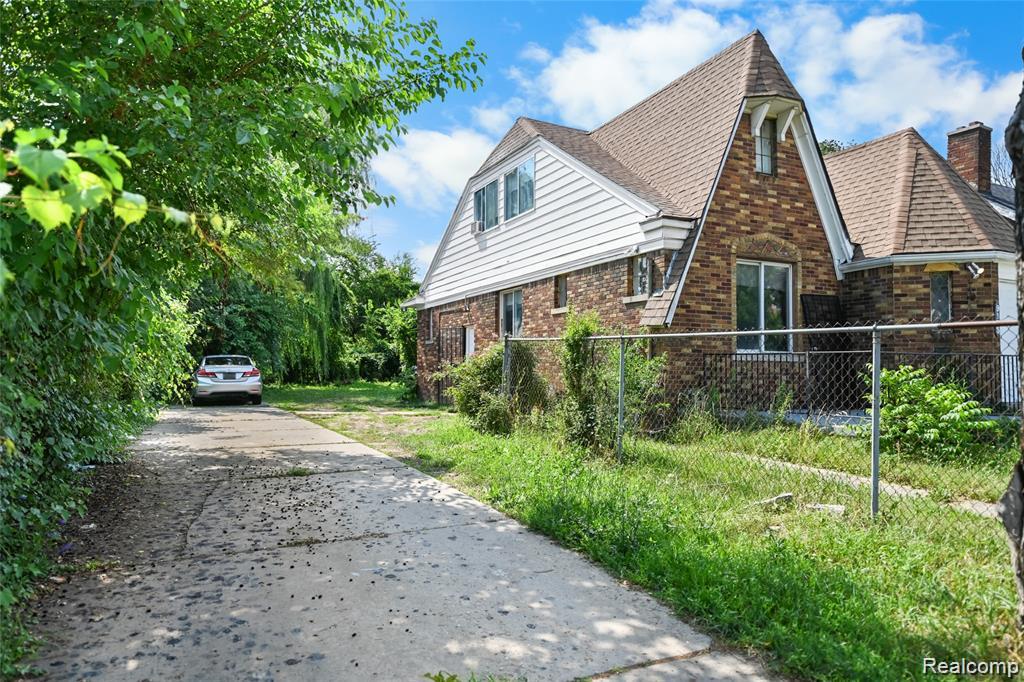9173 Appoline Street, Detroit, MI 48228 — Photo 17