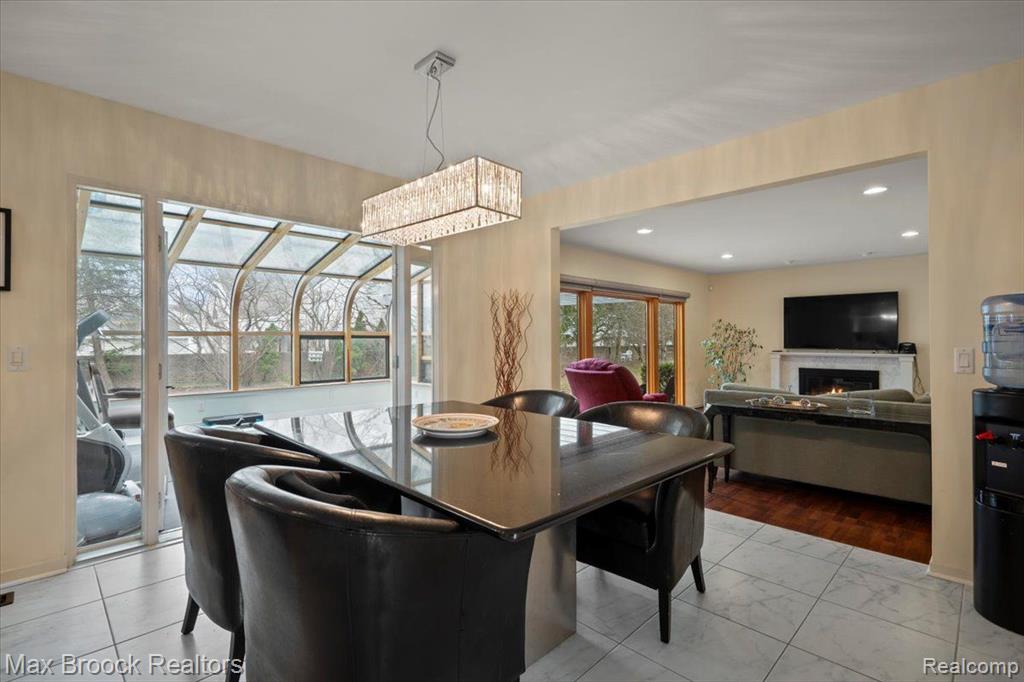 6362 CHARLES Drive, West Bloomfield, MI — Photo 23
