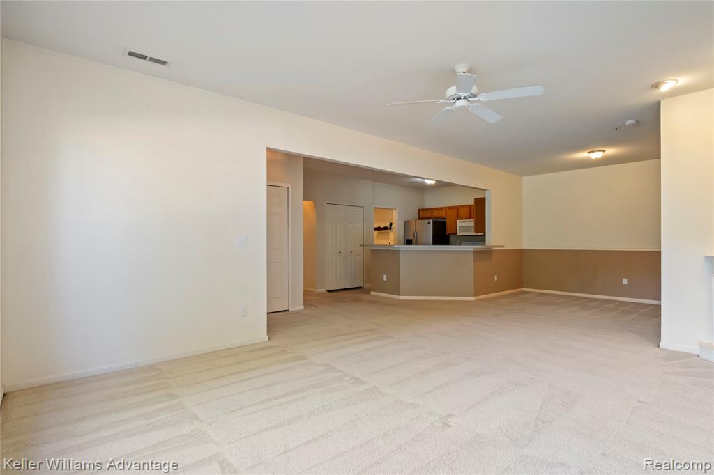 29532 Nottingham Court, Livonia, MI 48152 — Photo 10