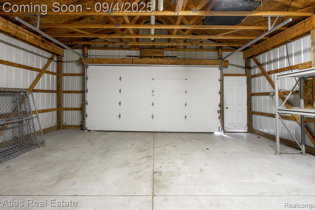 8557 Henderson Road, Goodrich Vlg, MI — Photo 41