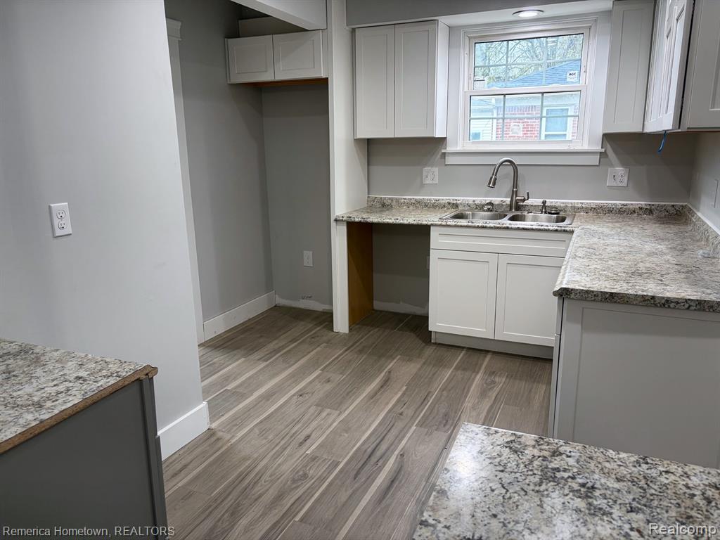 9614 Auburndale Street, Livonia, MI 48150 — Photo 7