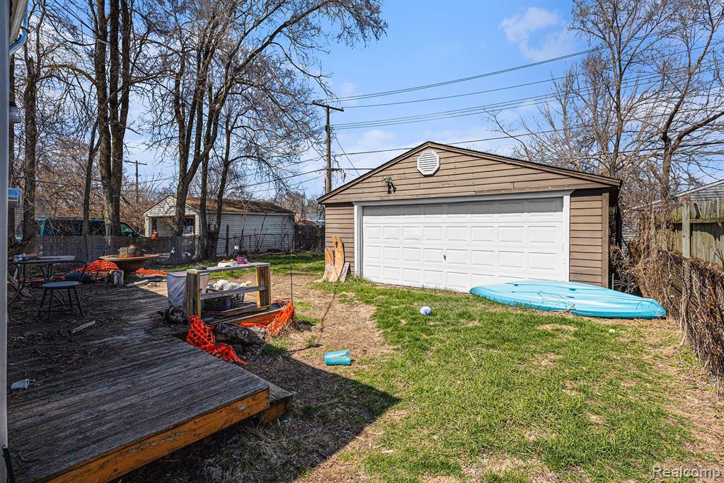 1243 S Lexington Parkway, Ypsilanti, MI 48198 — Photo 10