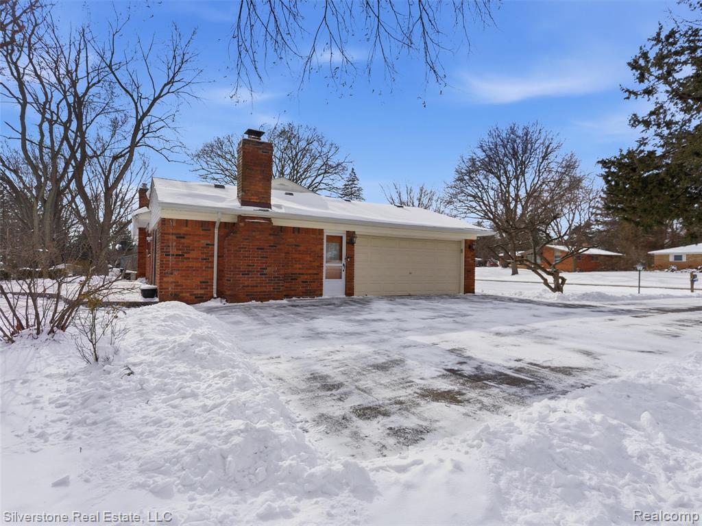 6766 Vernmoor Drive, Troy, MI 48098 — Photo 40