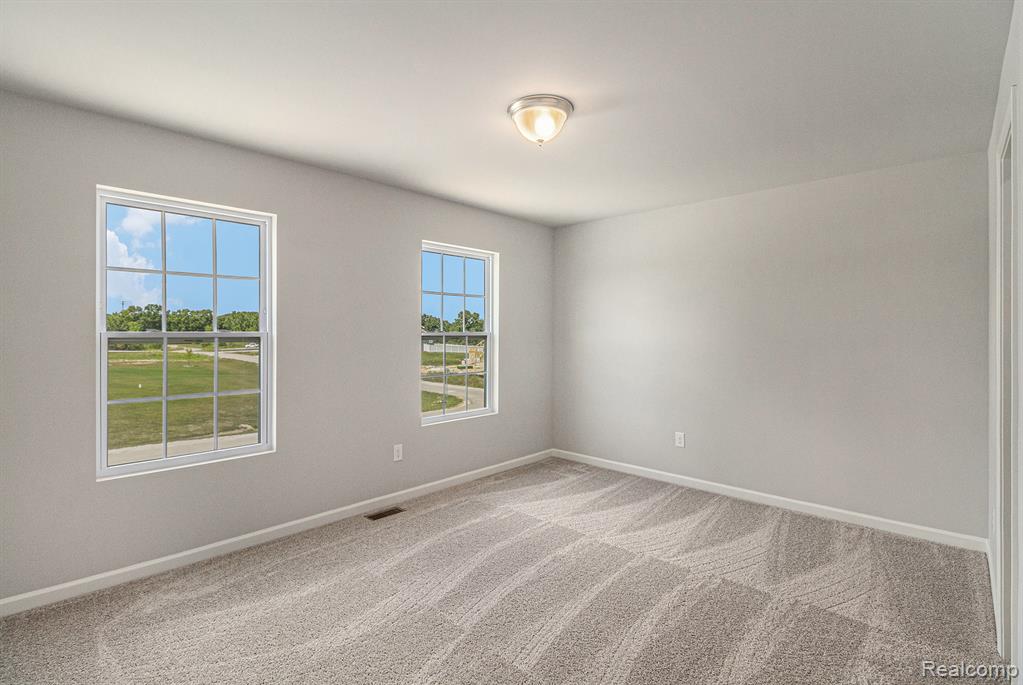 112 FOREST Way, Davisburg, MI 48350 — Photo 8
