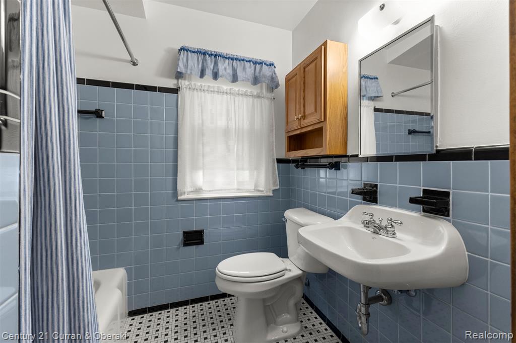 9881 Quandt Avenue, Allen Park, MI 48101 — Photo 13