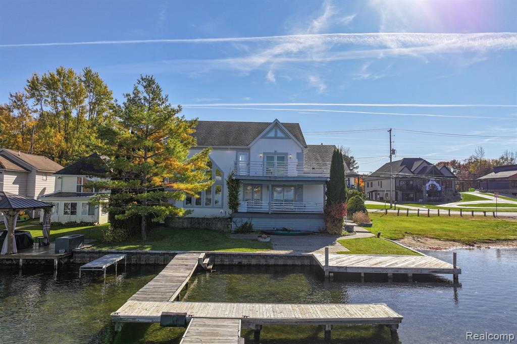 2076 S Long Lake Road, Fenton, MI 48430 — Photo 43