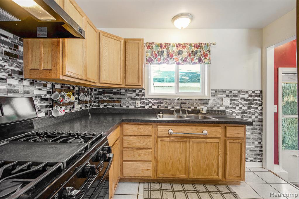 1210 Desoto Avenue, Ypsilanti, MI 48198 — Photo 10