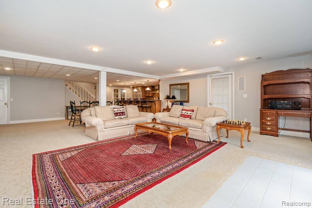 6595 Edith Court, Troy, MI 48085 — Photo 50