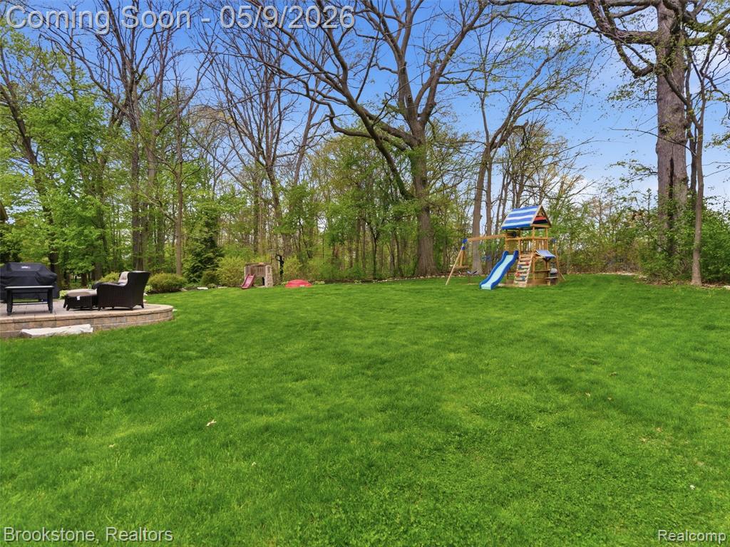 722 Lake Ridge Road, Rochester Hills, MI 48307 — Photo 37