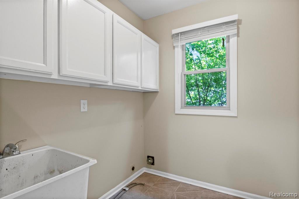1709 Weyhill Drive, Wixom, MI 48393 — Photo 13