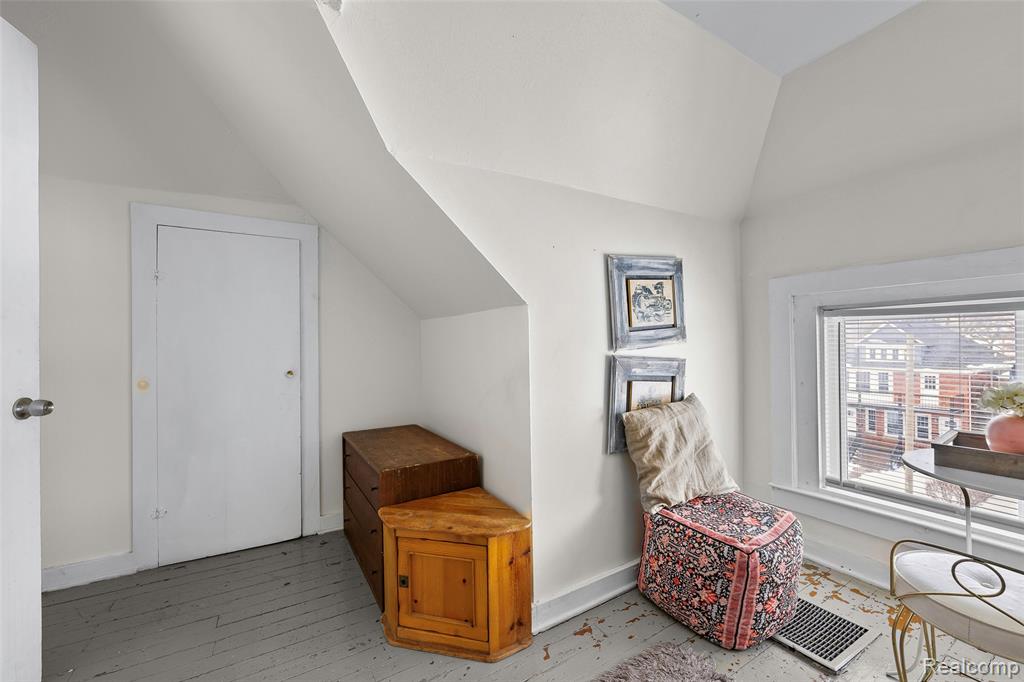 280 Hague Street, Detroit, MI 48202 — Photo 36