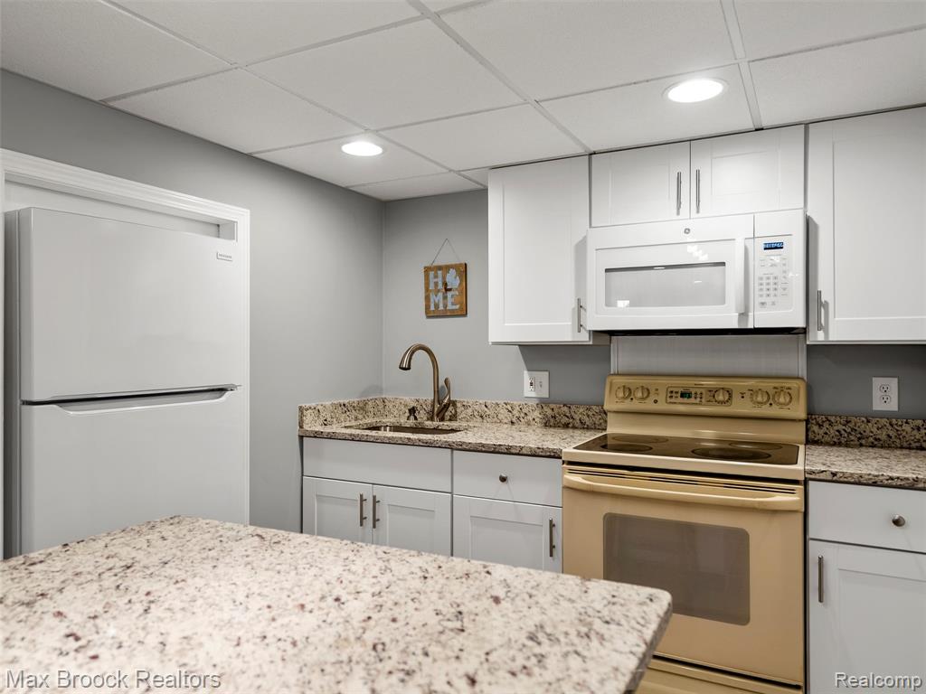 51197 Blackhawk Lane, Macomb, MI 48042 — Photo 37