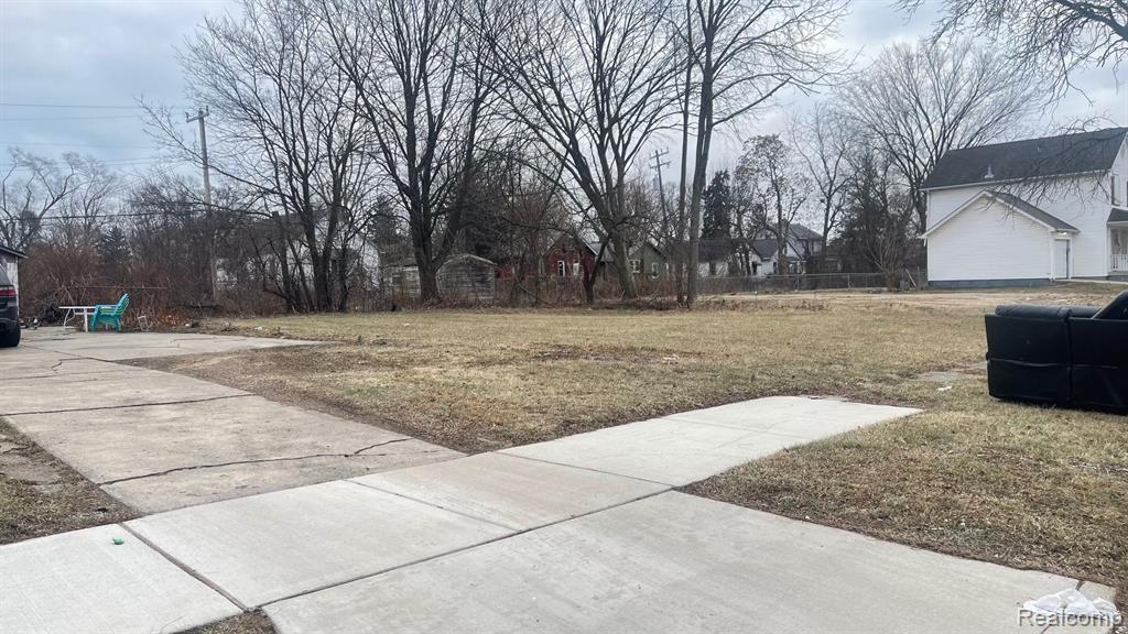 4706 LAKEVIEW Street, Detroit, MI 48215 — Photo 2