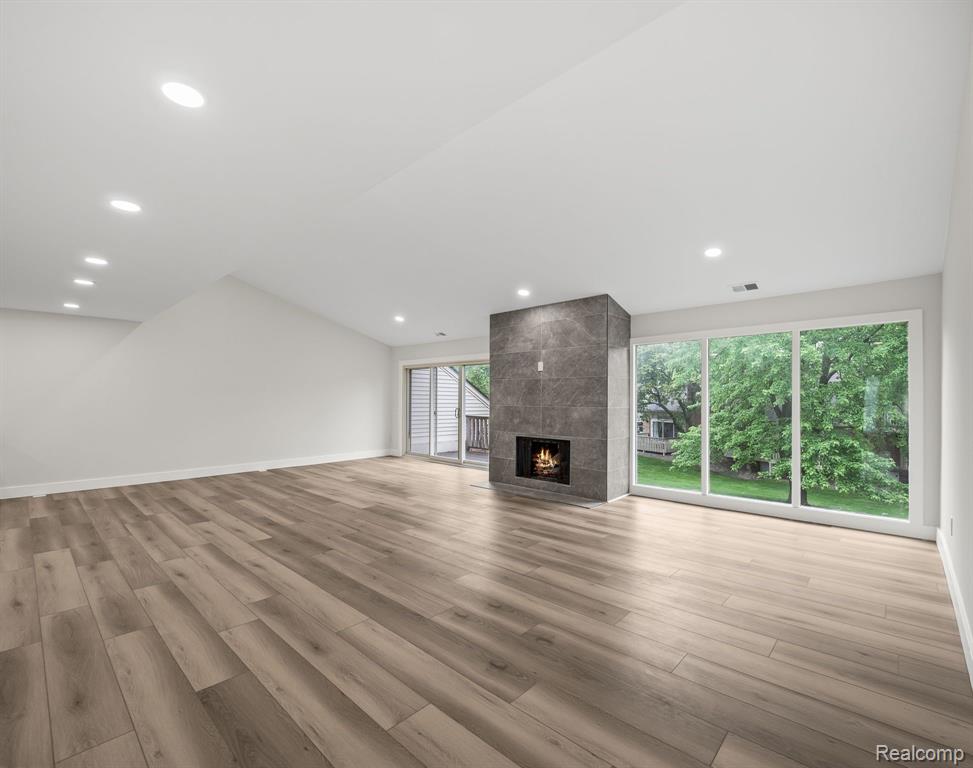 6943 Pebble Park Circle, West Bloomfield, MI — Photo 4