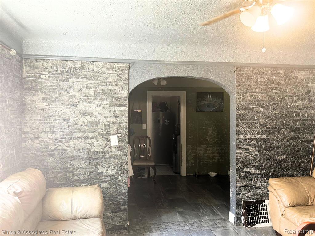 6019 Payne Avenue, Dearborn, MI 48126 — Photo 4