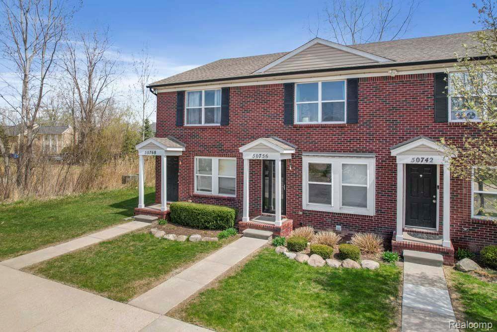50756 WOODBURY Drive, New Baltimore, MI 48047 — Photo 2