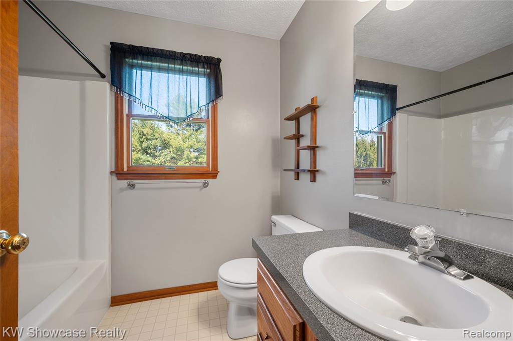 7362 Colby Lake Road, Laingsburg, MI 48848 — Photo 27