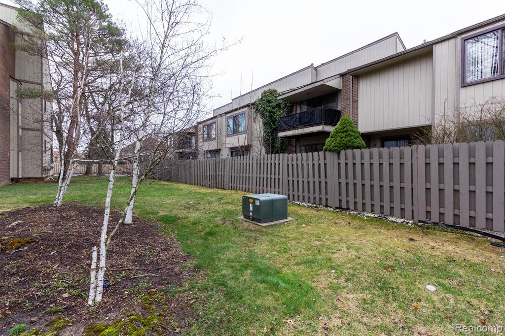 5866 VASSAR, West Bloomfield, MI — Photo 44