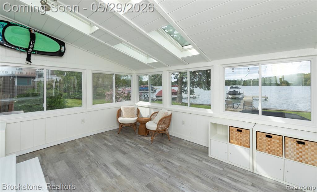 7900 DETROIT Boulevard, West Bloomfield, MI 48323 — Photo 33