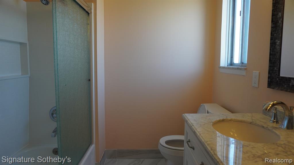 4415 FOX HILL Drive, Sterling Heights, MI 48310 — Photo 18