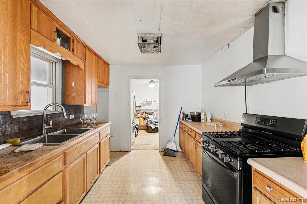 4449 Crosby Road, Flint, MI 48506 — Photo 9