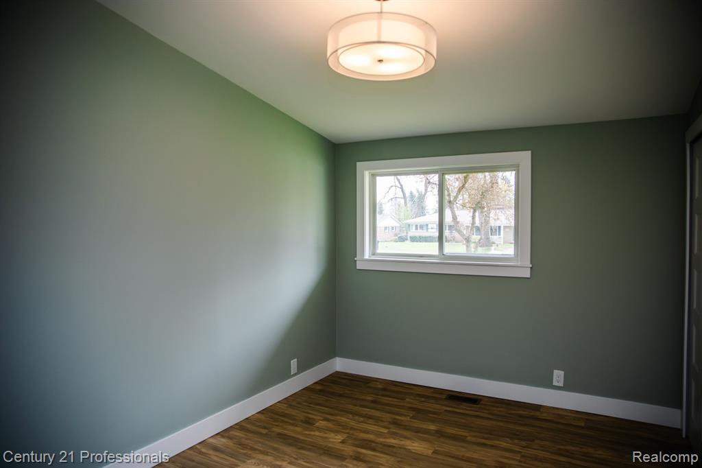 8130 Casa Mia Drive, White Lake, MI — Photo 26