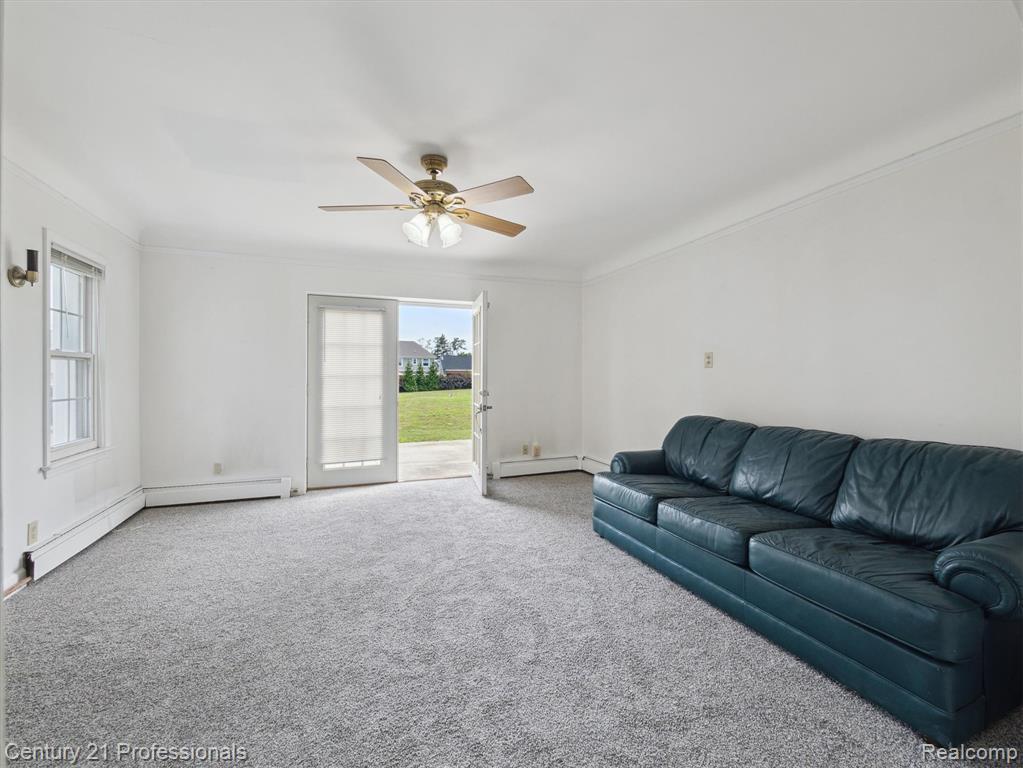 21120 Halsted Road, Farmington Hills, MI 48167 — Photo 43