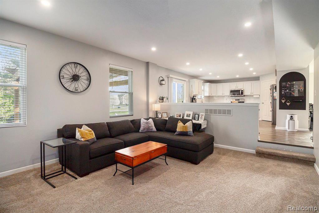 7491 DEER CREEK, Swartz Creek, MI 48473 — Photo 10