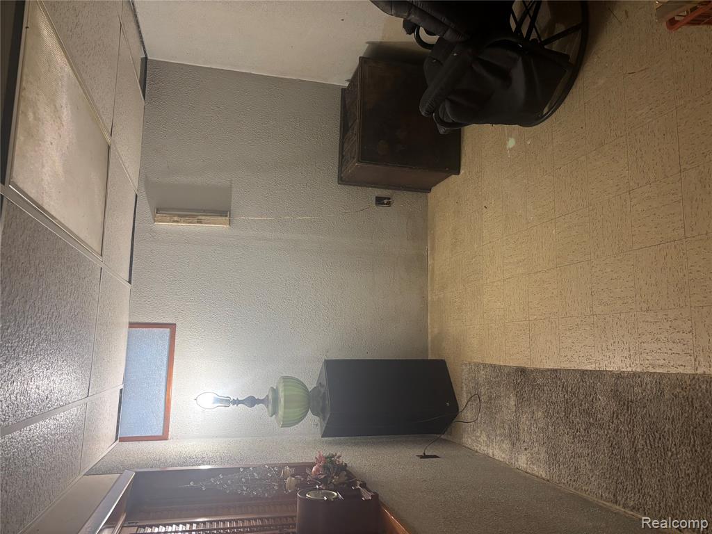 17305 Northrop Street, Detroit, MI 48219 — Photo 29