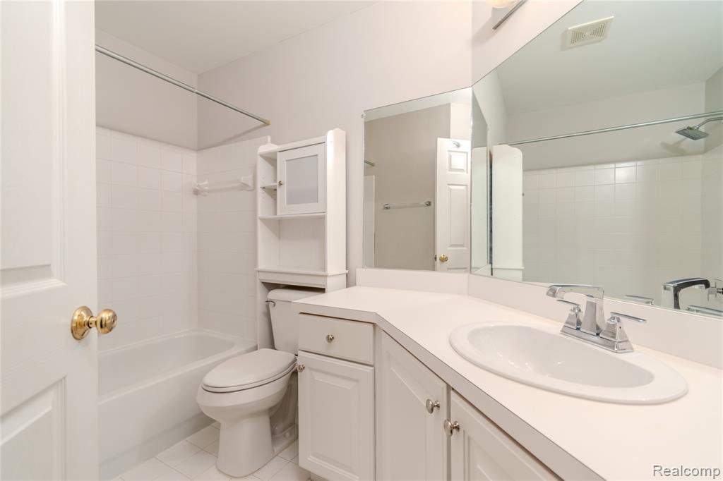 41859 Mitchell Road, Novi, MI — Photo 14