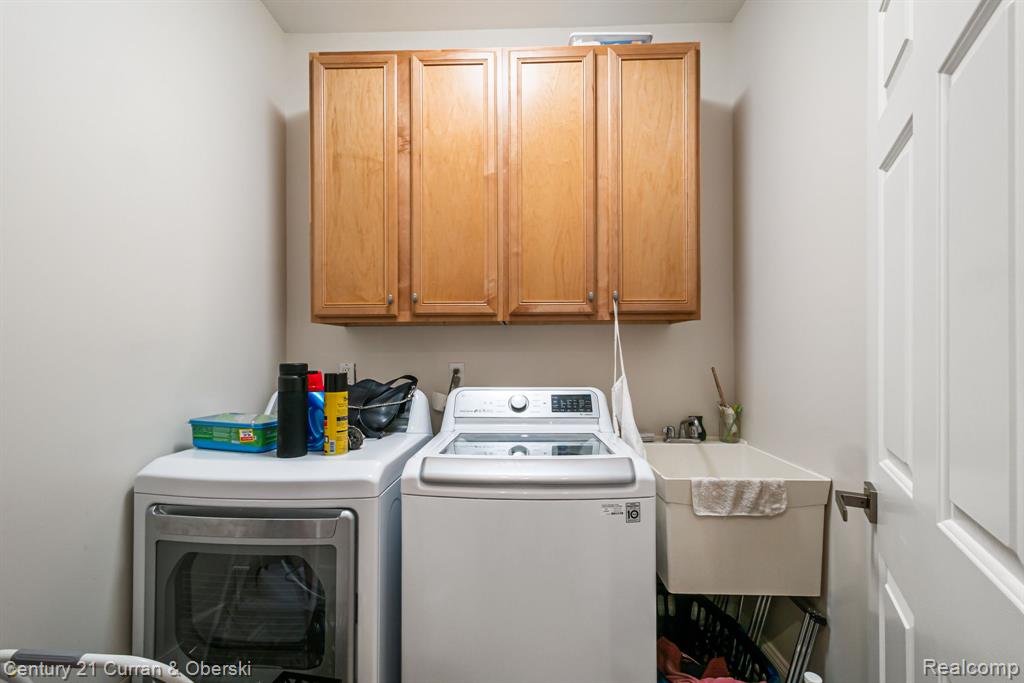 26024 Island Lake Drive, Novi, MI — Photo 52