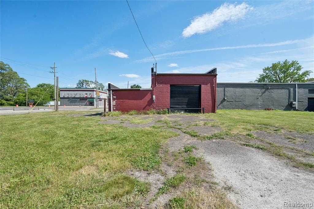 300 Oakwood, Detroit, MI 48217 — Photo 8