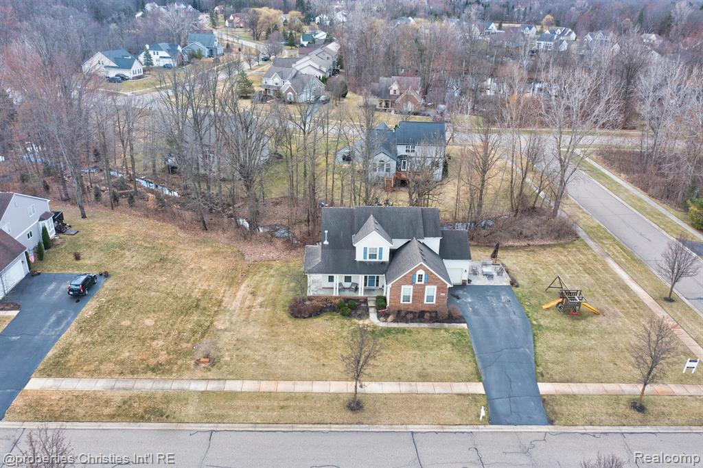 5946 OAK BEND Court, Howell, MI 48843 — Photo 61