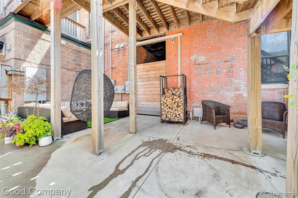 443 E MILWAUKEE Street, Detroit, MI 48202 — Photo 35