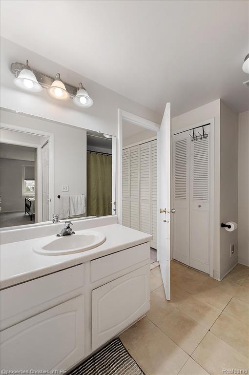 41327 Lagoon Court, Northville, MI 48167 — Photo 24
