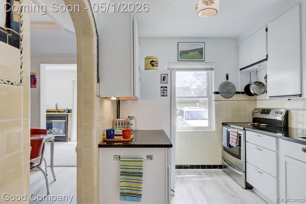 18264 San Juan Drive, Detroit, MI 48221 — Photo 23