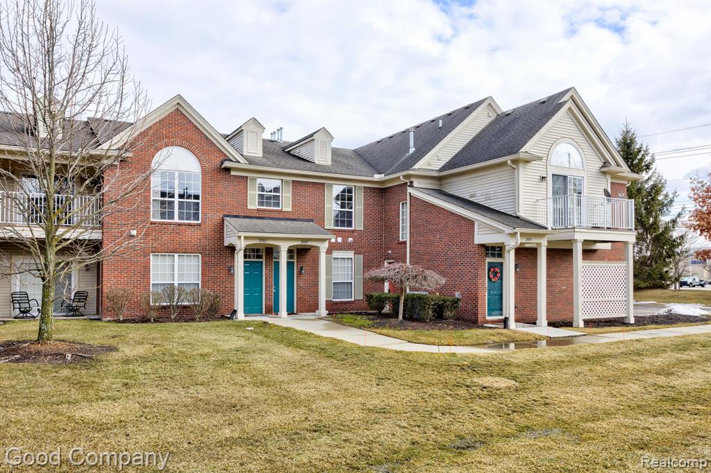29567 NOTTINGHAM Circle, Livonia, MI 48152 — Photo 31
