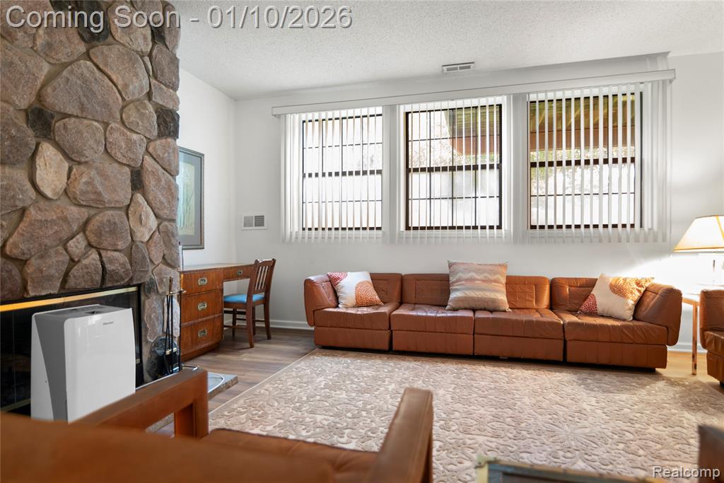 7252 Huntcliff, West Bloomfield, MI — Photo 11