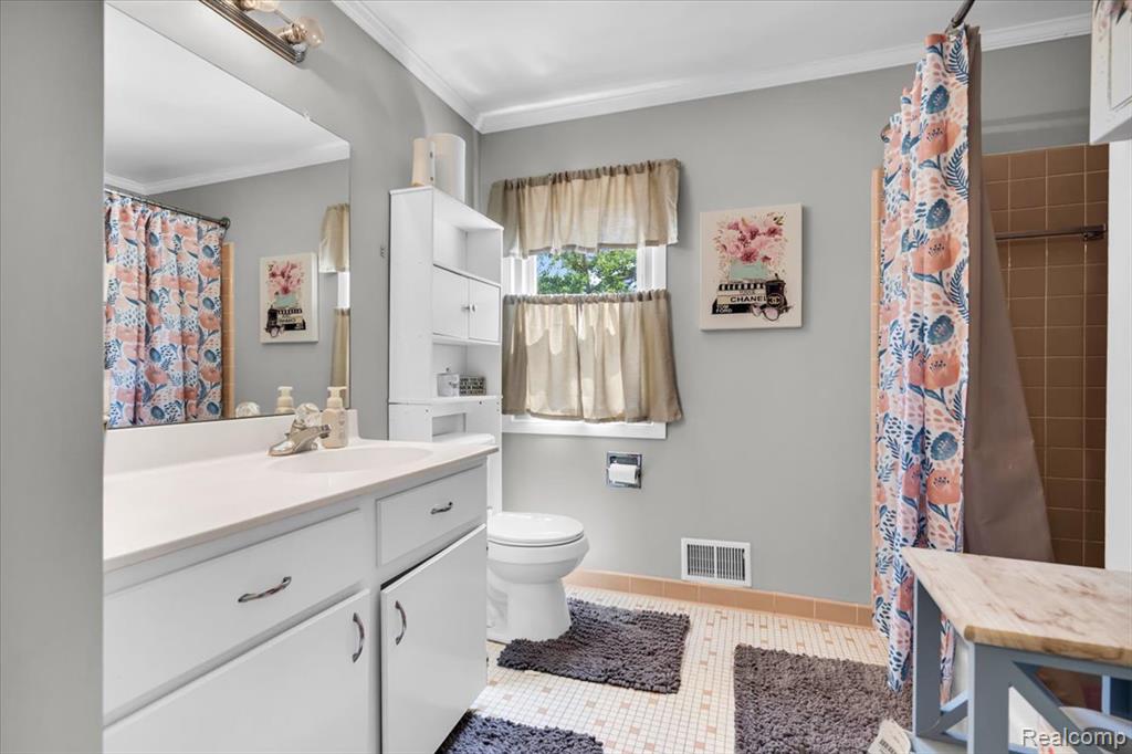 4055 Old Dominion Drive, West Bloomfield, MI 48323 — Photo 28