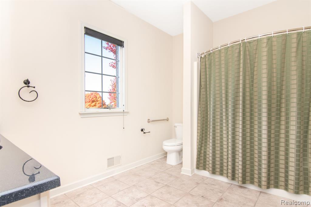 2481 ANDREW THOMAS Trail, Ann Arbor, MI 48103 — Photo 44